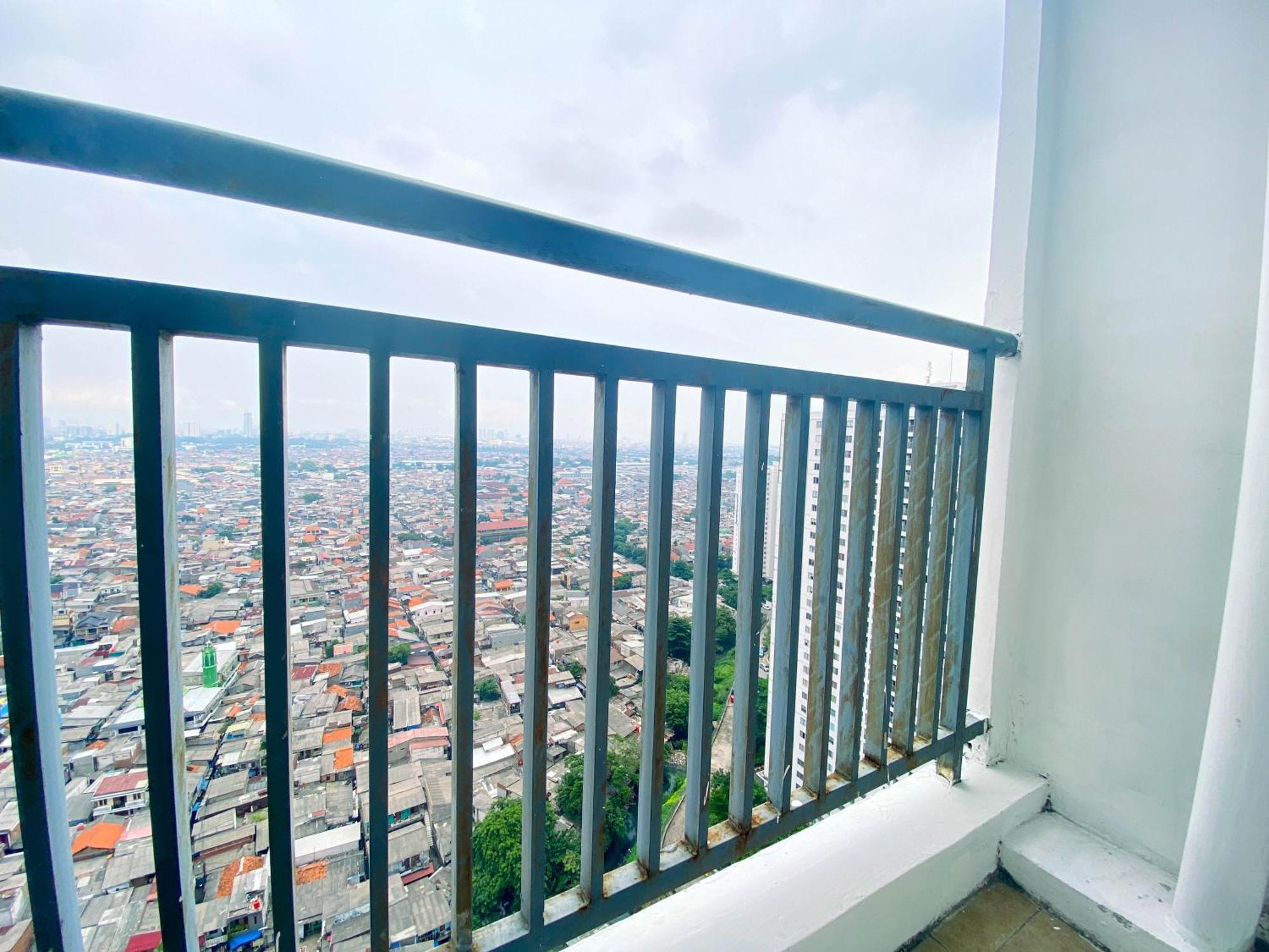 Comfy And Strategic At Bassura By Travelio * Jakarta